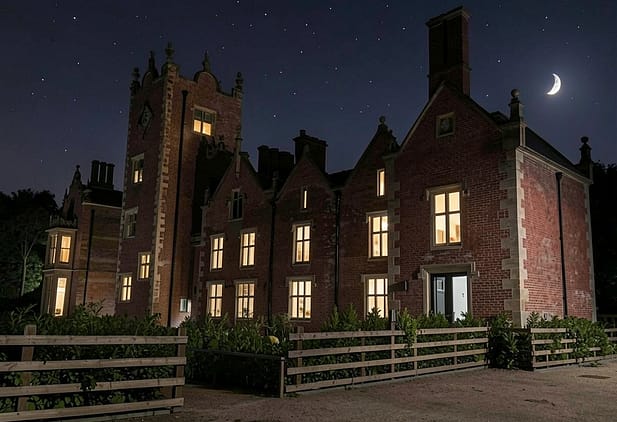 Bank Hall Lancashire Haunted Lady in White - DeadLive Events