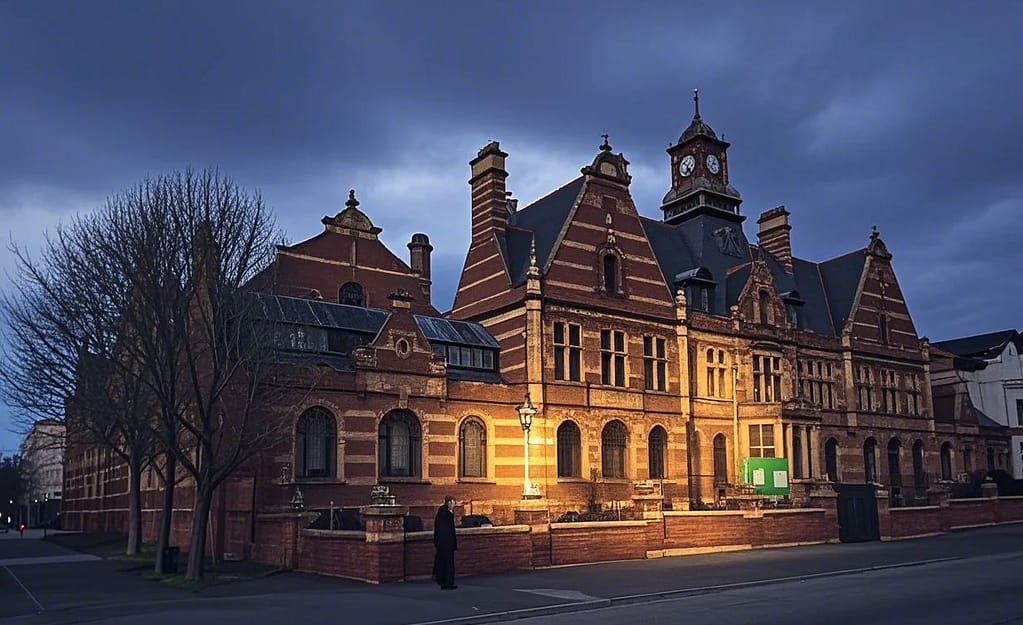 ghosts of Victoria Baths